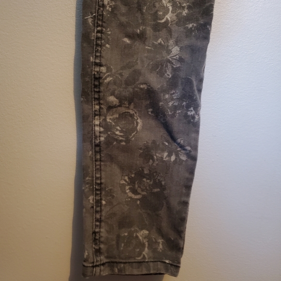 Material Girl Floral Print Grey Skinny Jeans - Size 3 - Picture 5 of 8